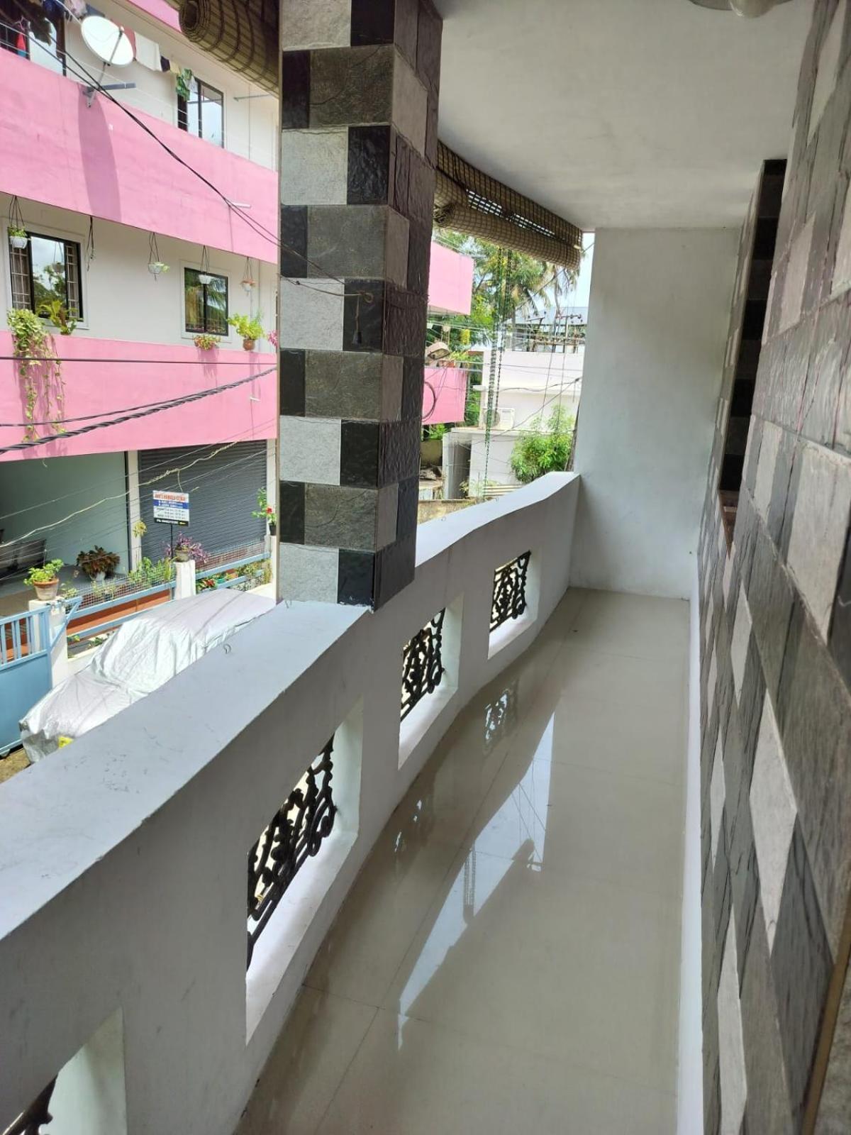 Cozy Haven Apartment Kochi ภายนอก รูปภาพ